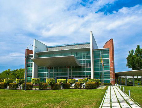 沙捞越大学院校图片
